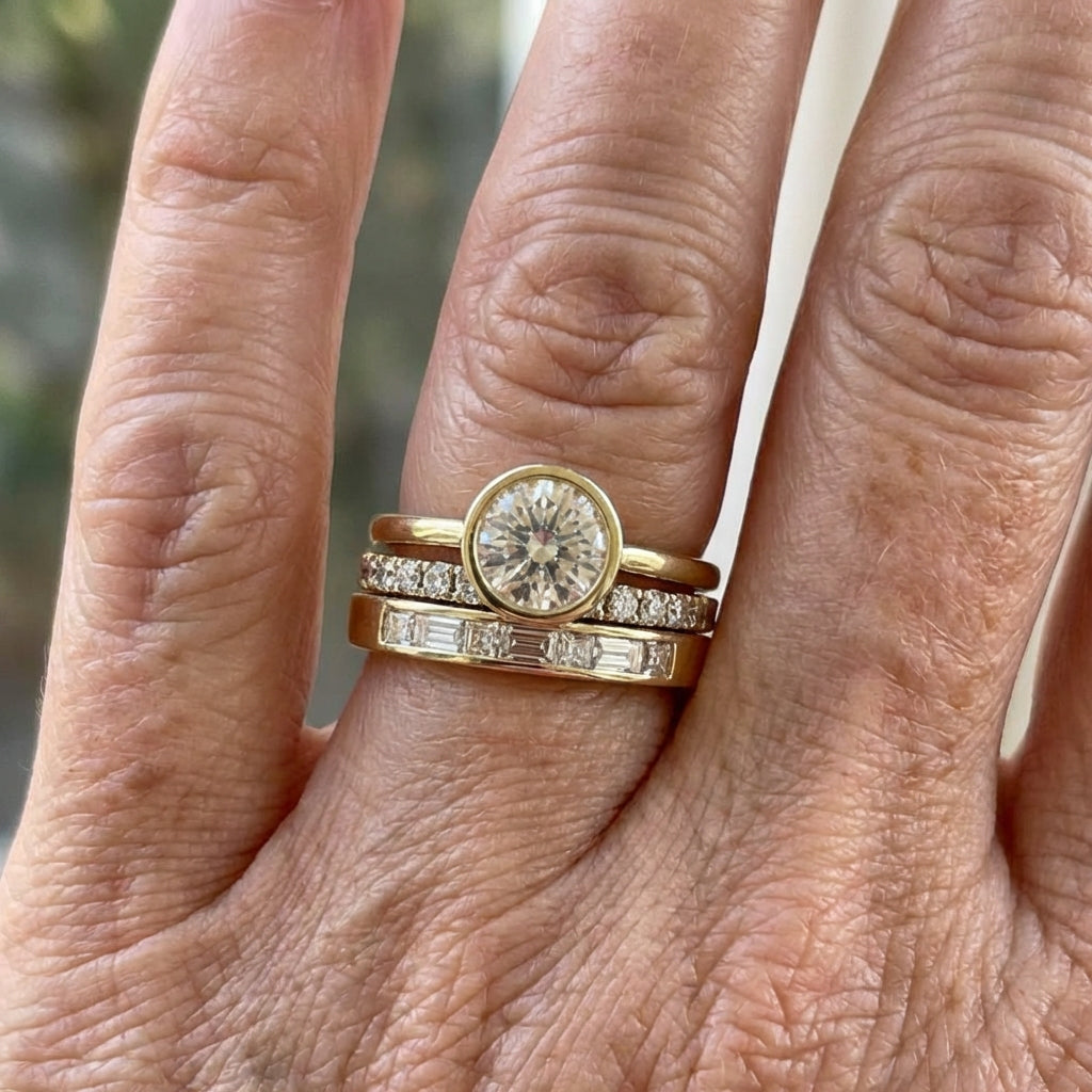 Vintage-Style Bright Round Zirconia Gold-Plated Ring Set