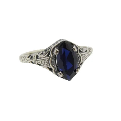 Vintage-Style Zirconia Filigree Ring