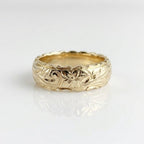 Vintage-Style Floral Engraved Gold-Plated Band Ring