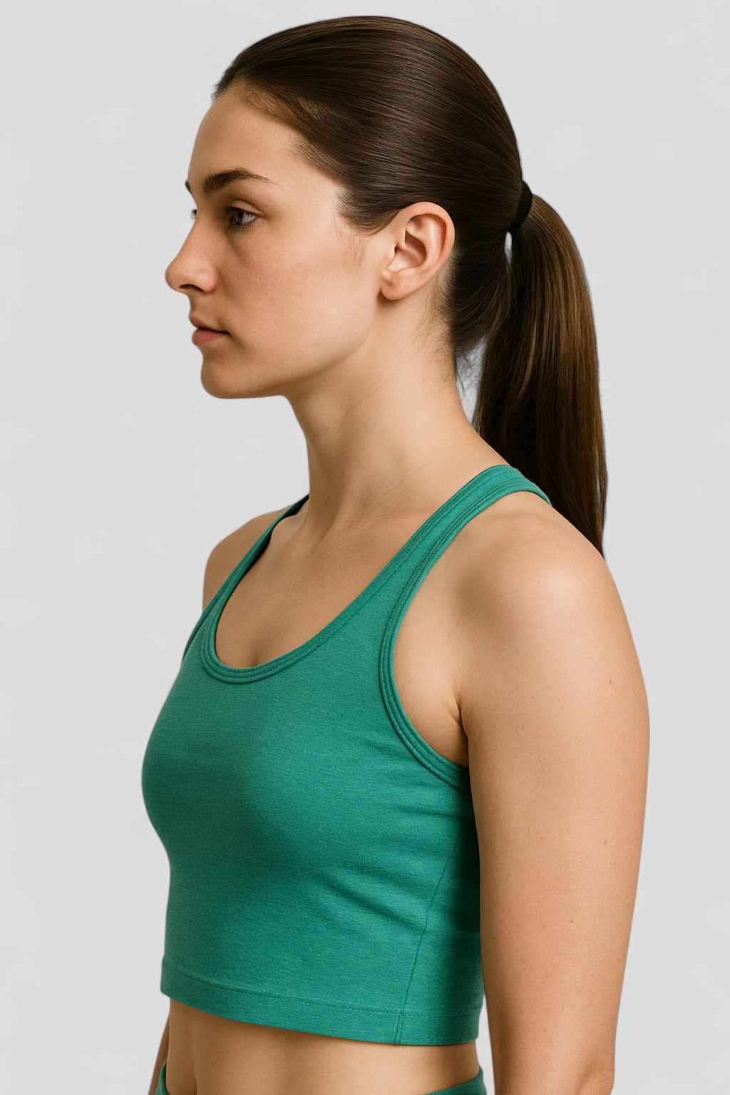 Cropped top met racerback in stretchstof en smalle bandjes