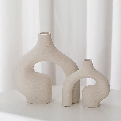 Nordic White Matte Ceramic Vase – Minimalist Dried Flower Holder