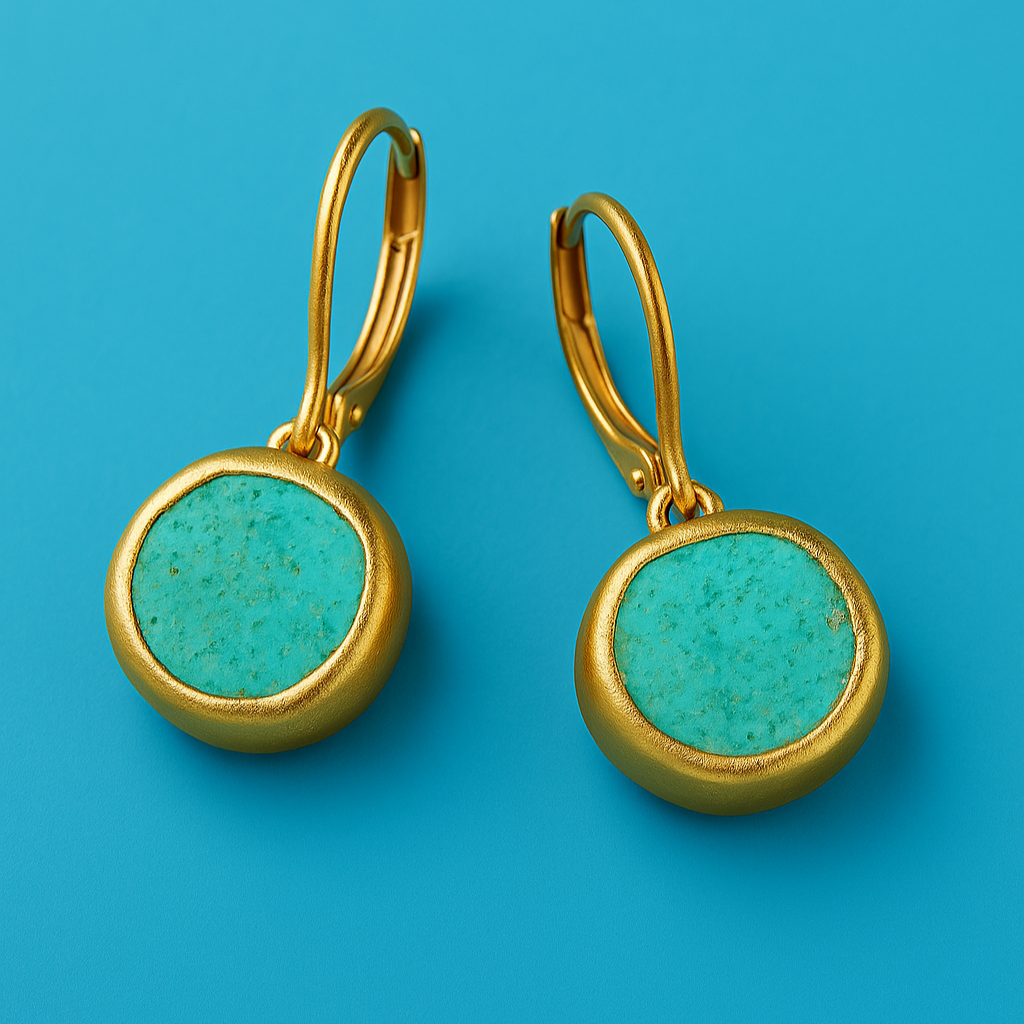 Goudkleurige oorbellen met ronde turquoise steen