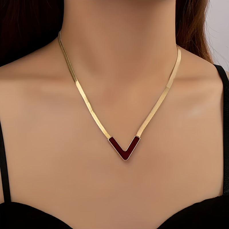 Minimalist V-Shaped Chain Pendant Necklace