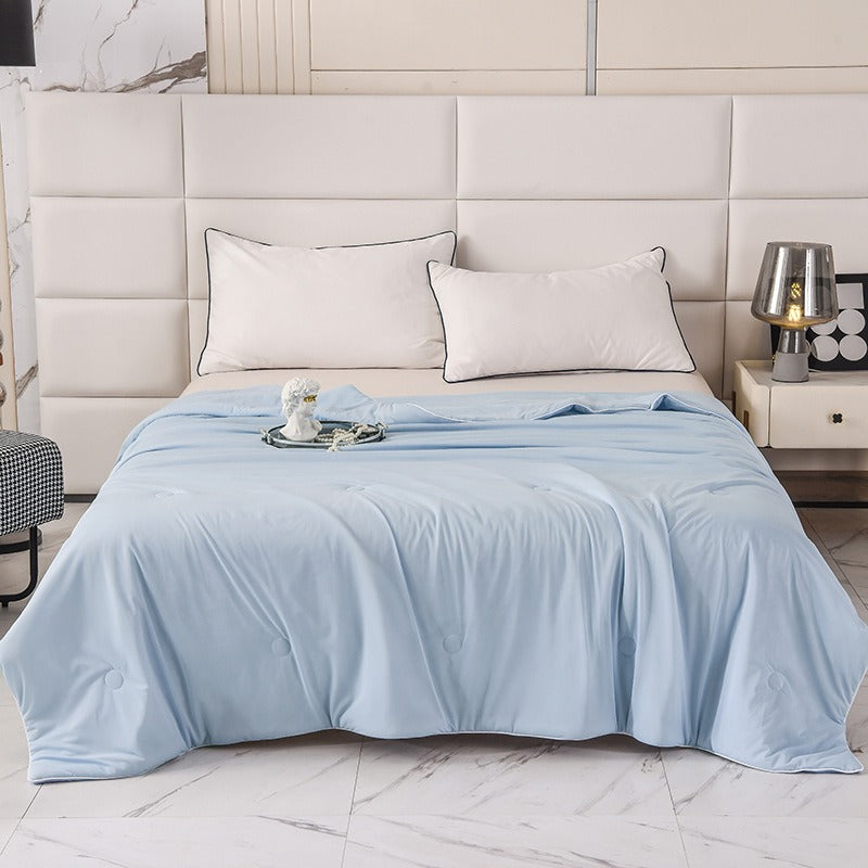 Cooling Summer Quilt – Lightweight Ice Silk Duvet for Warm Nights