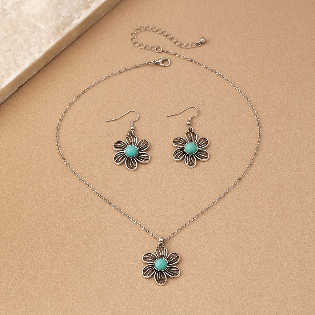 Vintage Boho Turquoise Flower Earrings and Necklace Set