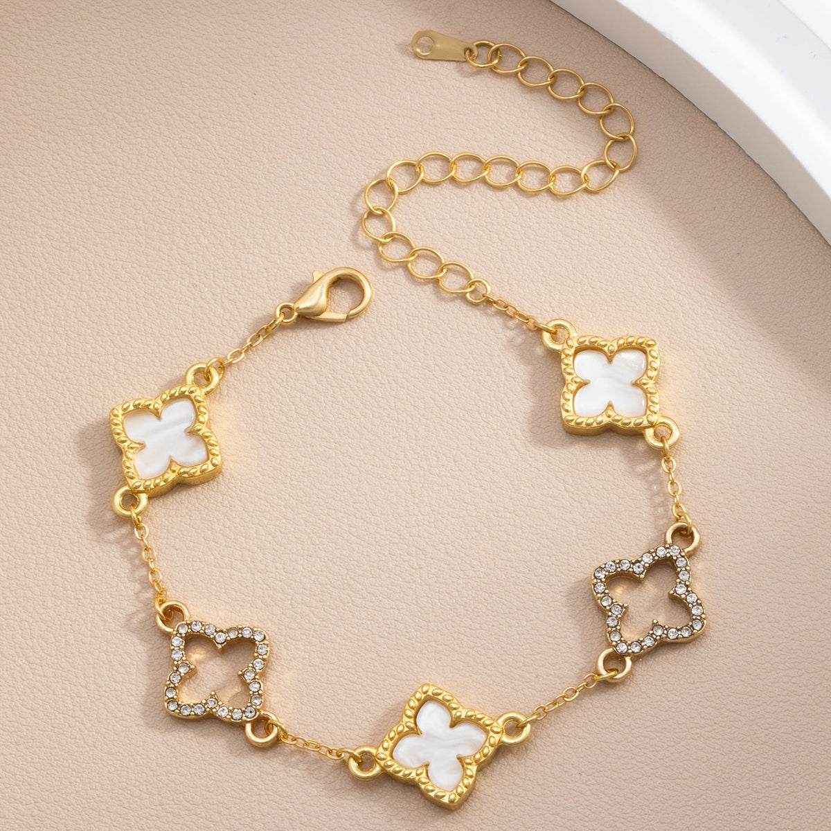 Lucky Clover Bracelet in Many Colours