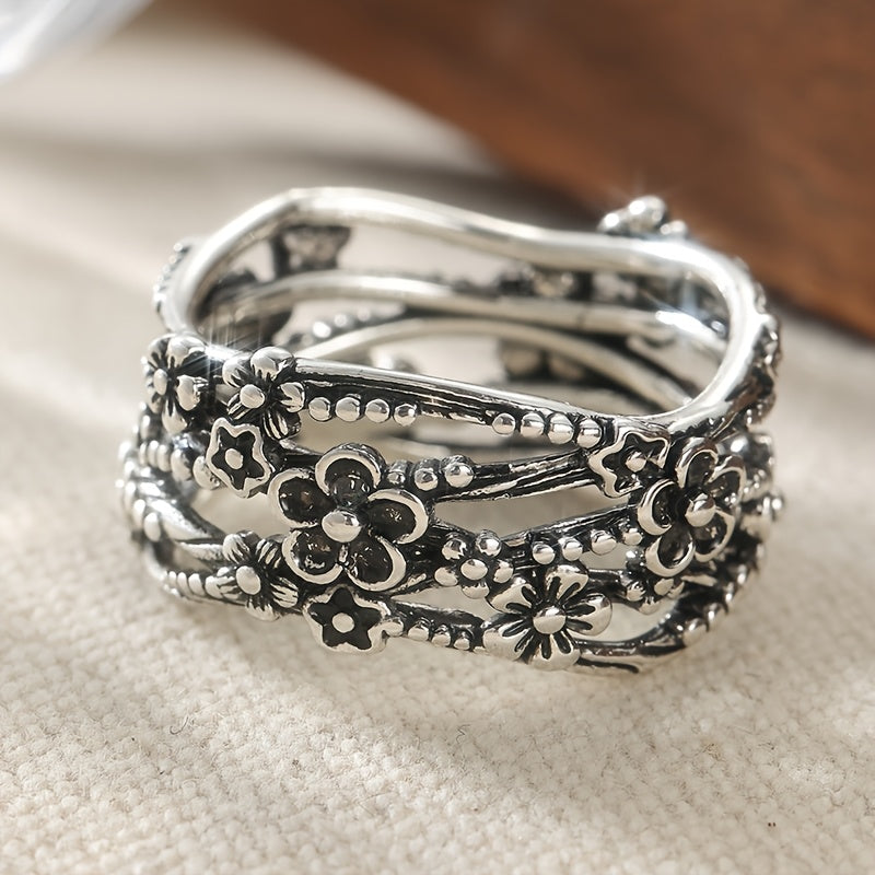 Vintage-Style Carved Floral Branches and Leaf Twist Band Ring