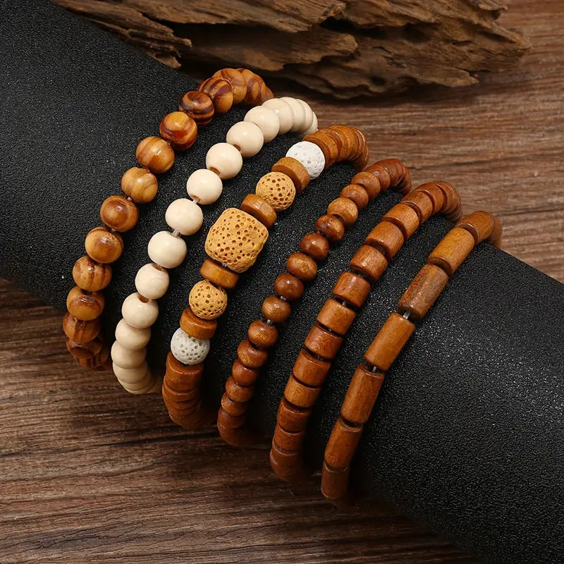 Houten kralenarmband in warme tinten