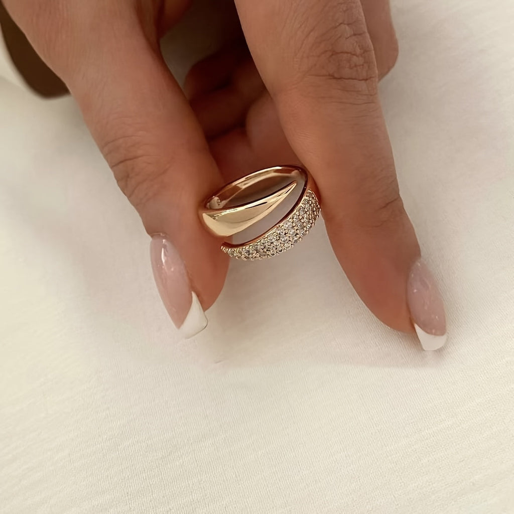 Pointed Wing Inlaid Zirconia Open Ring