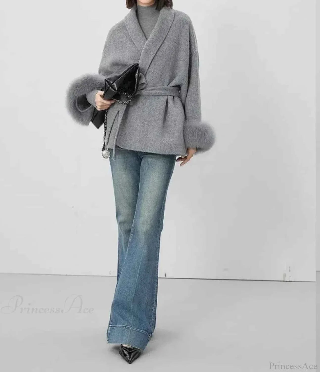 Turn Down Collar Coat with Fur Trimmed Cuffs and Long Sleeves