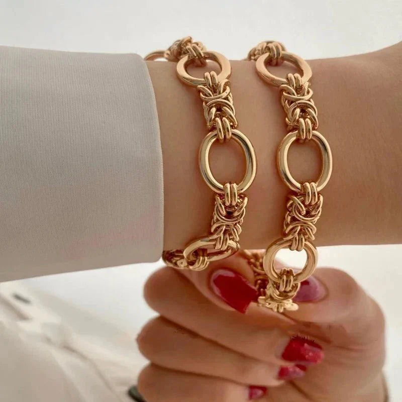 Contrasterende statement-schakelarmband