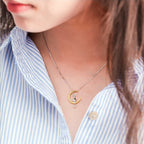 Ketting met halve maan en kat