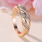 Twisted Zirconia Inlaid Gold-Plated Ring