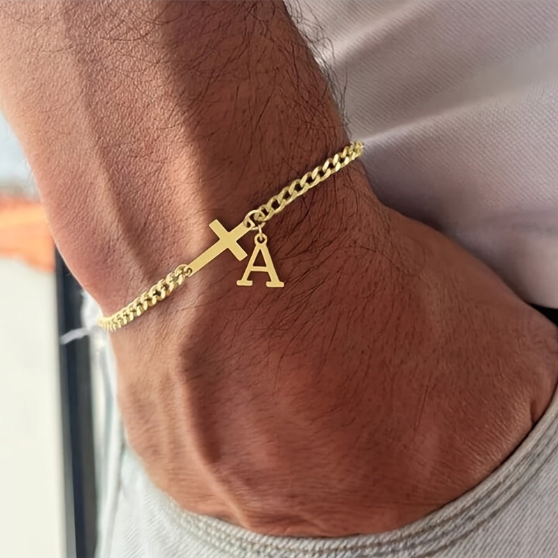 Pulseira com Inicial e Cruz em Tom Dourado