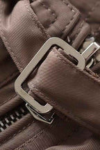 Kort utility jack met opstaande kraag en ritssluiting