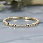 Klassieke vergulde ring met zirkonia-accent in diamantlook
