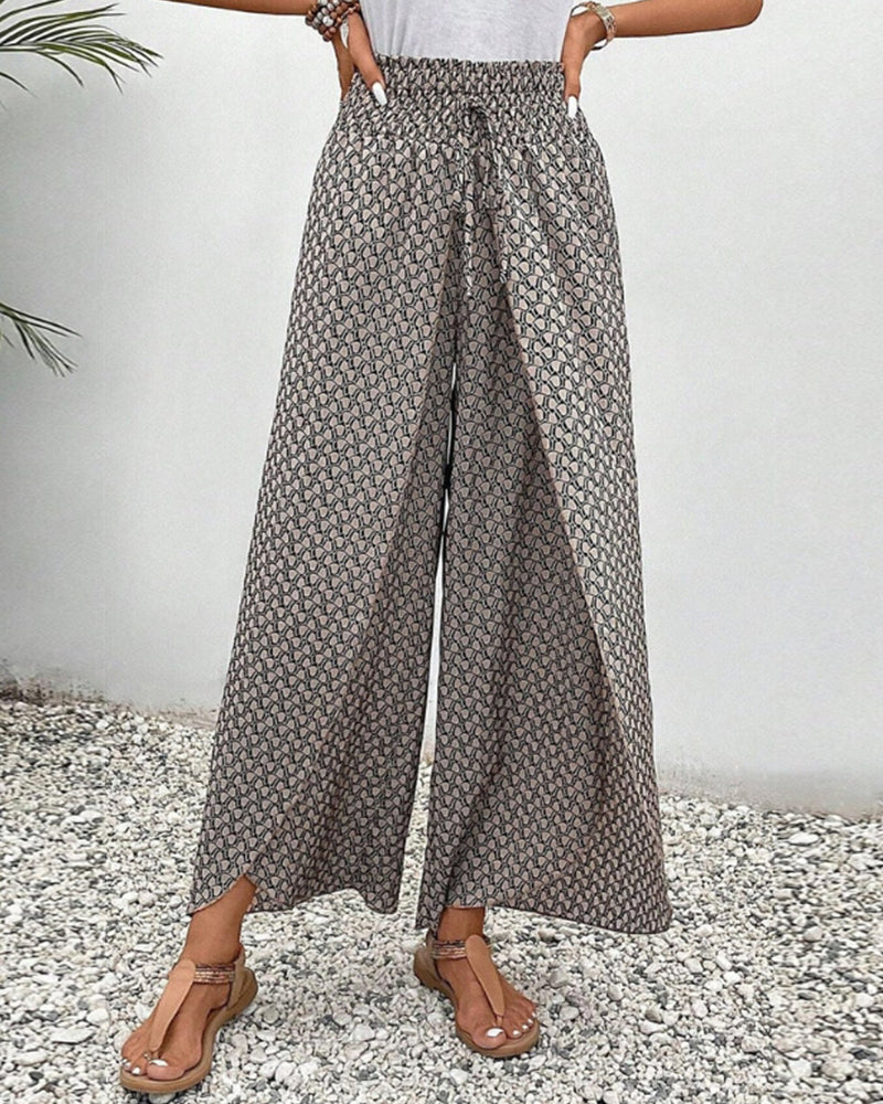 Wide-Leg Trousers in Geometric Print