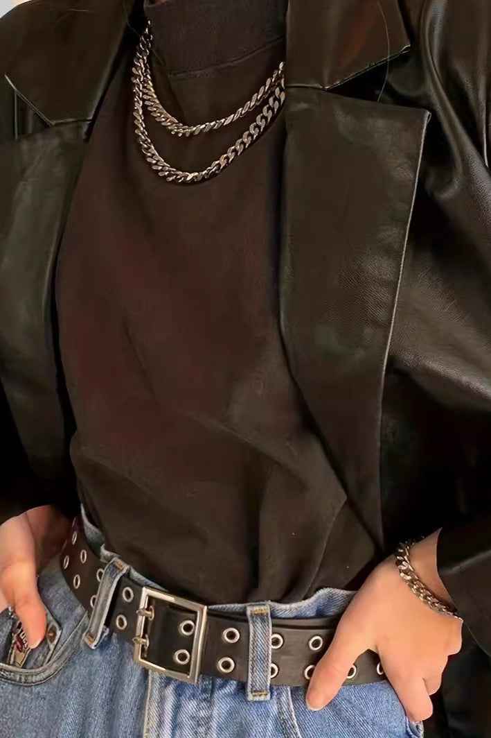 Loose-Fit Faux Leather Blazer with a Notched Collar