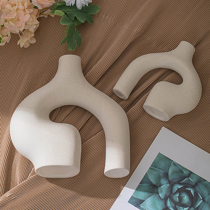 Nordic White Matte Ceramic Vase – Minimalist Dried Flower Holder