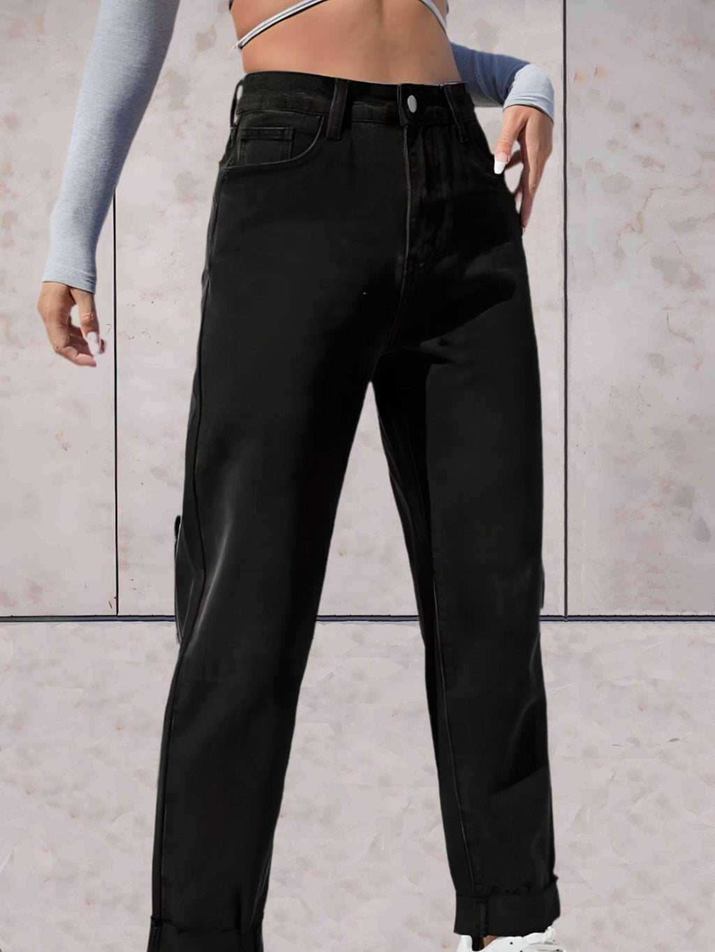 Highwaist jeans met omgeslagen zoom en zakken voor en achter