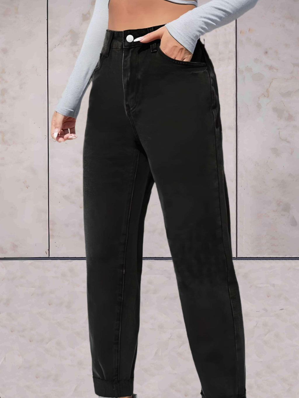 Highwaist jeans met omgeslagen zoom en zakken voor en achter