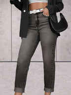 Highwaist jeans met omgeslagen zoom en zakken voor en achter