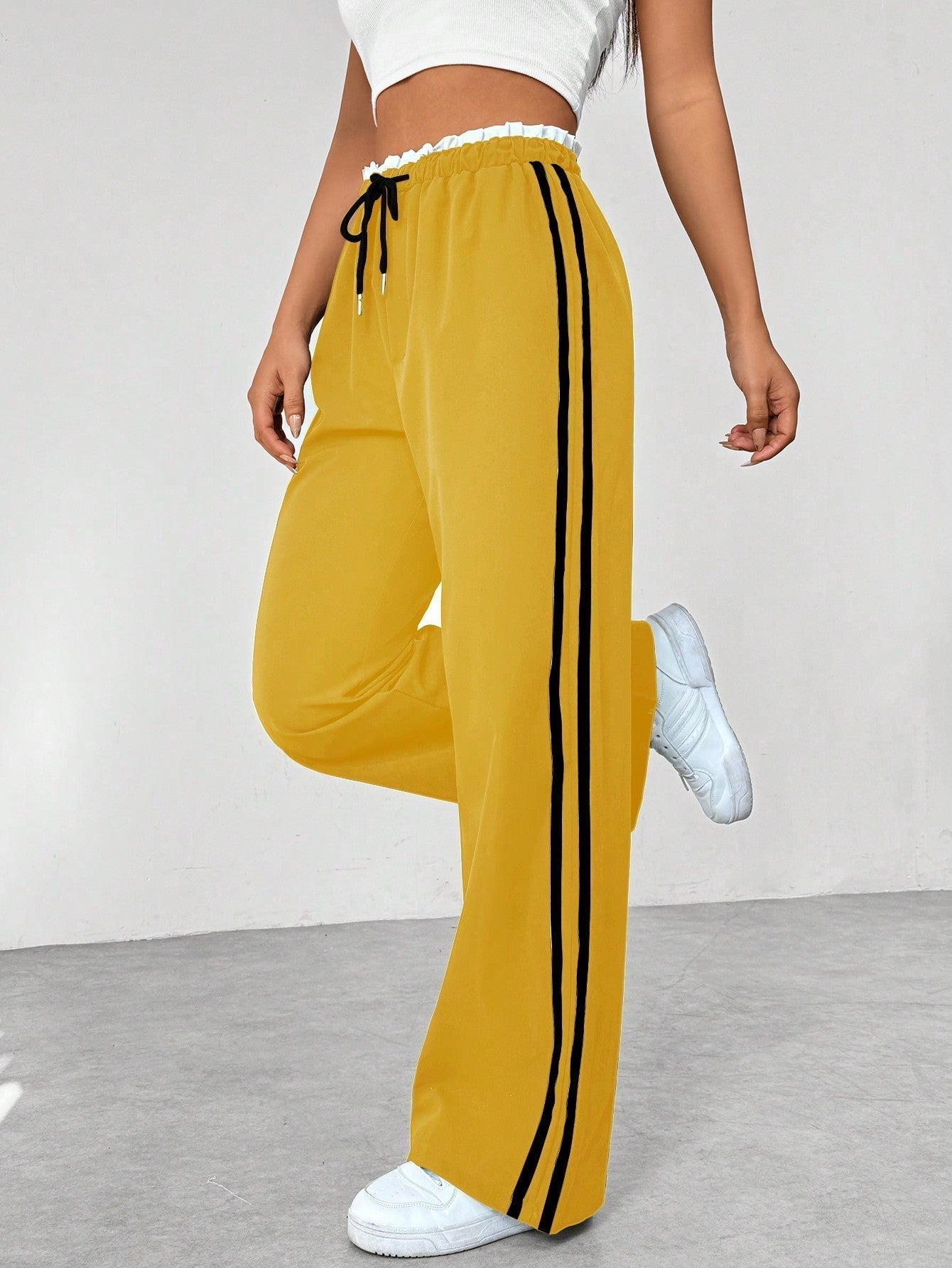 Katoenen joggingbroek met wijde pijpen, zijstrepen en koord