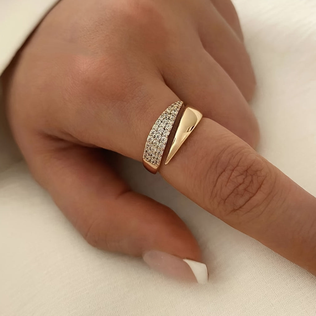 Pointed Wing Inlaid Zirconia Open Ring