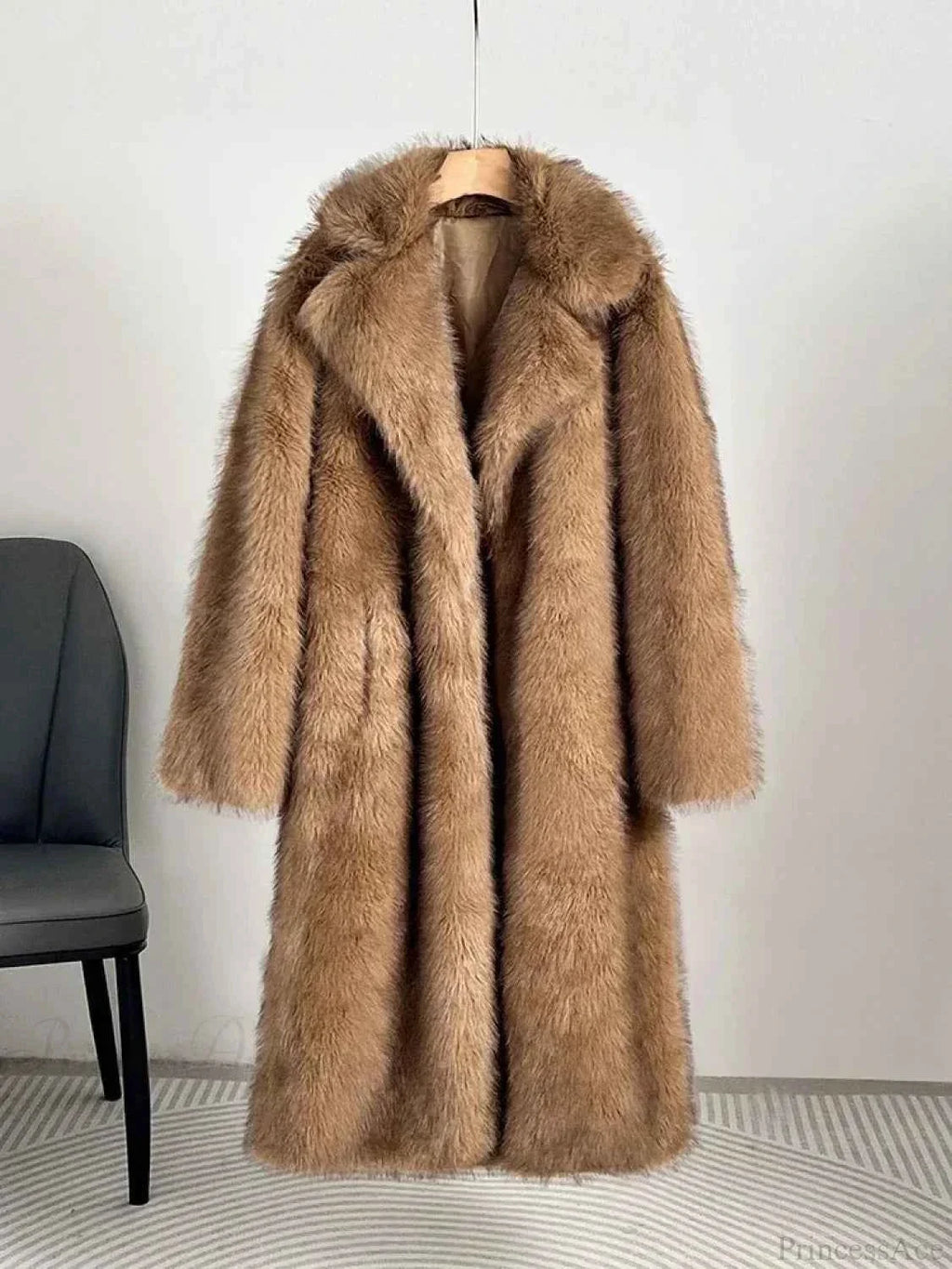 Oversized Faux Fur Coat with Wide Lapels and Open Front