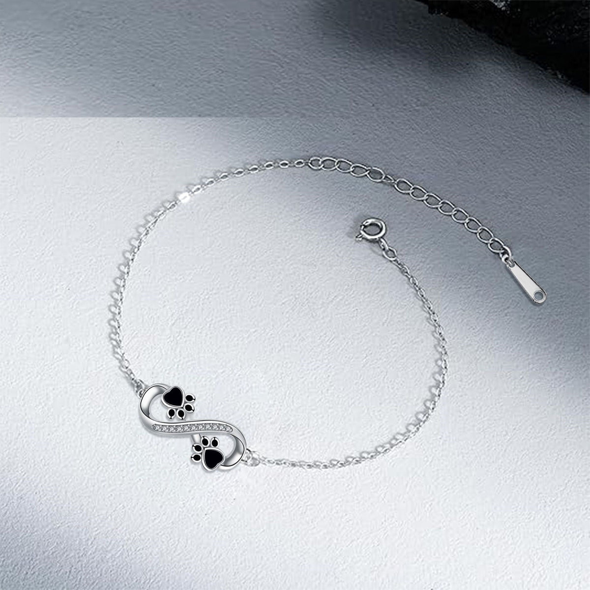 Pulseira Pata de Animal com Pendente Infinito e Zircónias