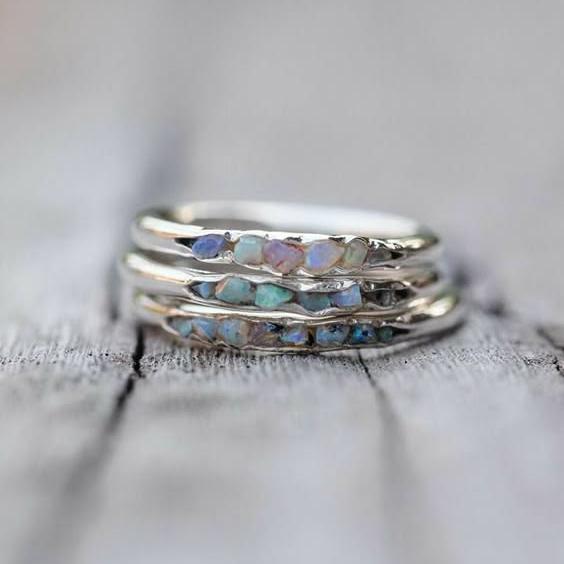 Vintage gelaagde zilverkleurige ring met blauwe steen