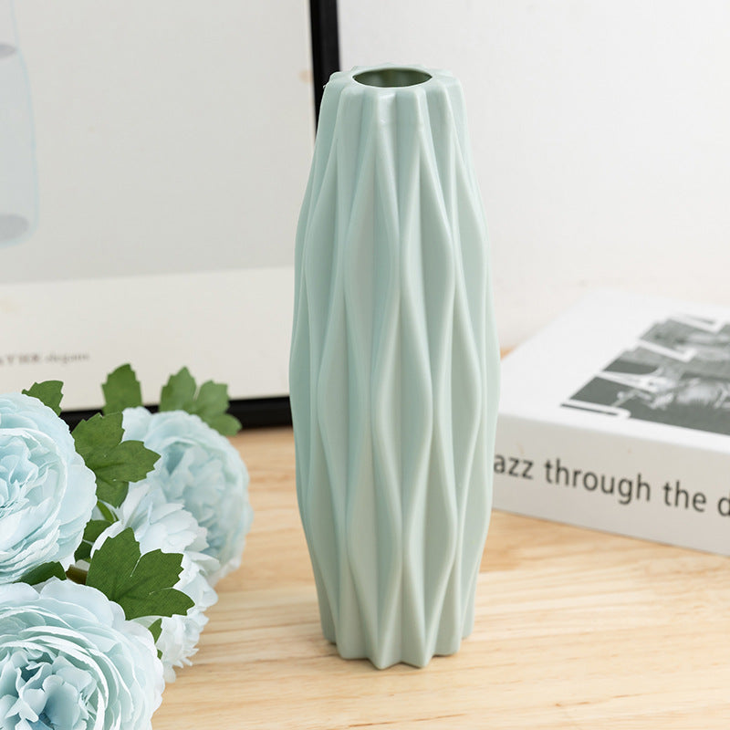 Nordic Style Plastic Decorative Vase – Break-Resistant, Lightweight, Multiple Colours