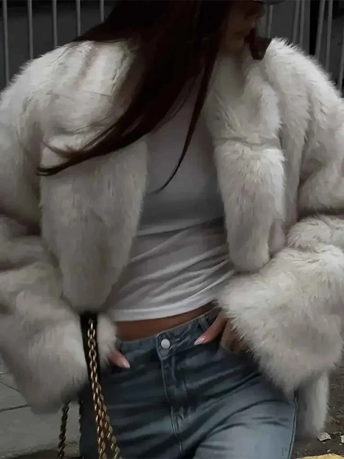Short Coat with Plush Faux Fur Collar and Turn Down Lapels
