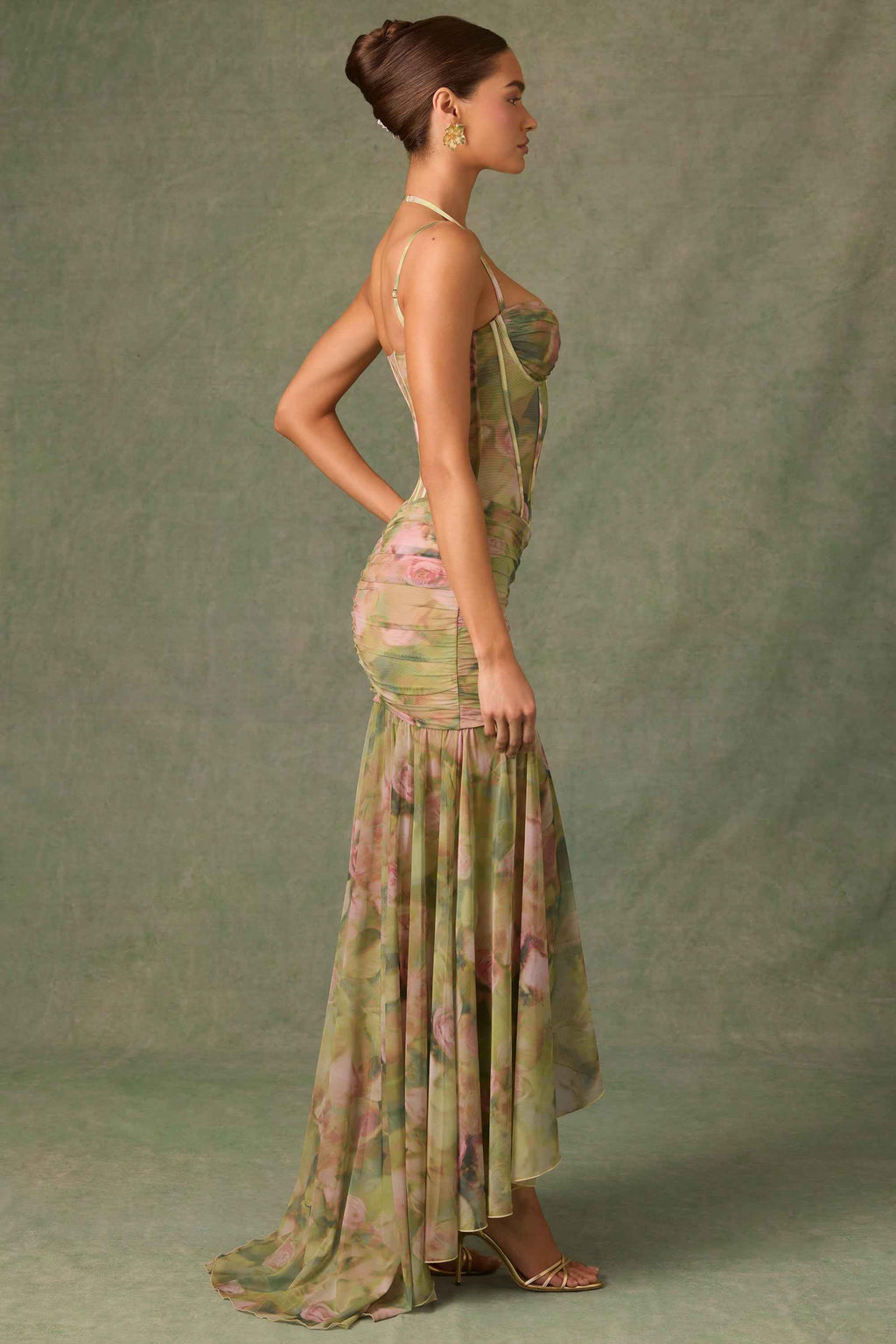 Asymmetrische bodycon jurk met ruches en bloemenprint