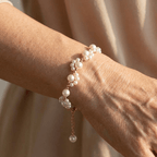 Adjustable Gold-Plated Pearl Bead Bracelet with Cat Paw