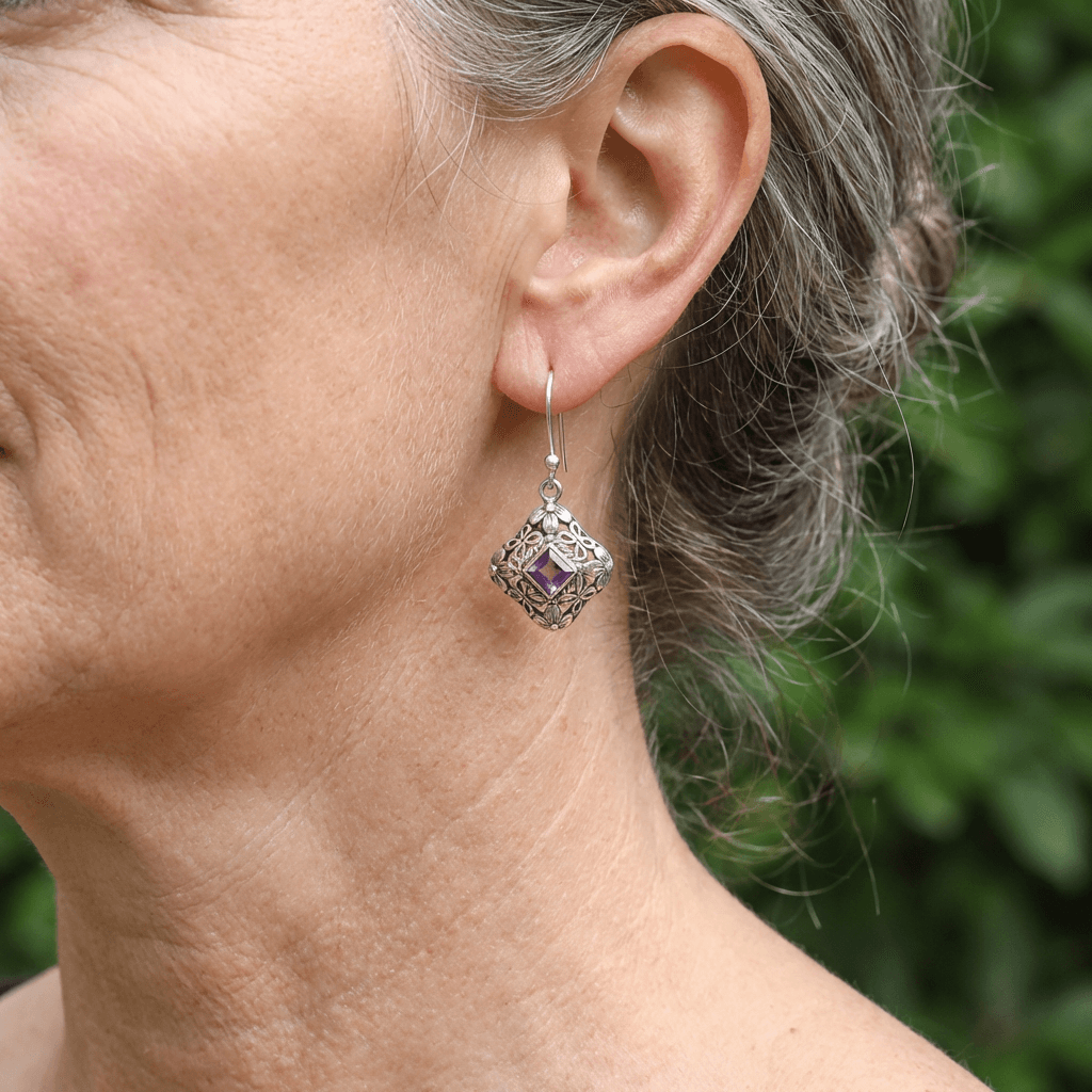 Brincos Pendentes Vintage em Filigrana Floral com Zircónias Roxas