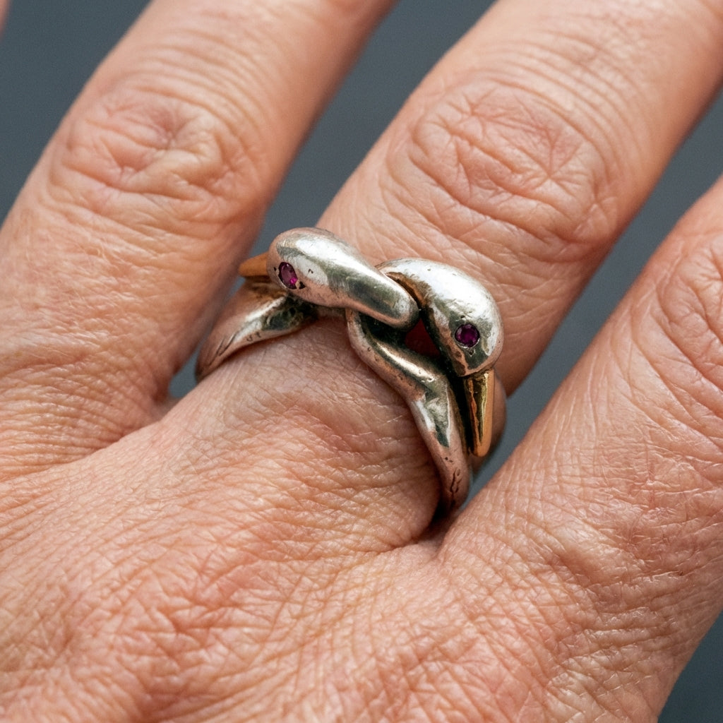 Vintage-Style Swan Neck Silver-Plated Ring