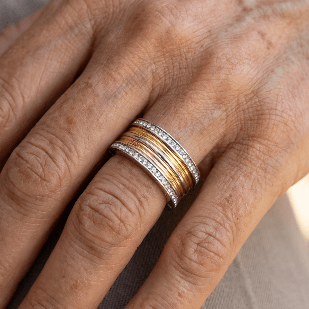 Vintage-Style Two-Tone Crystal Ring