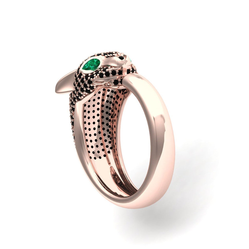 Pantherring met smaragdlook-stenen