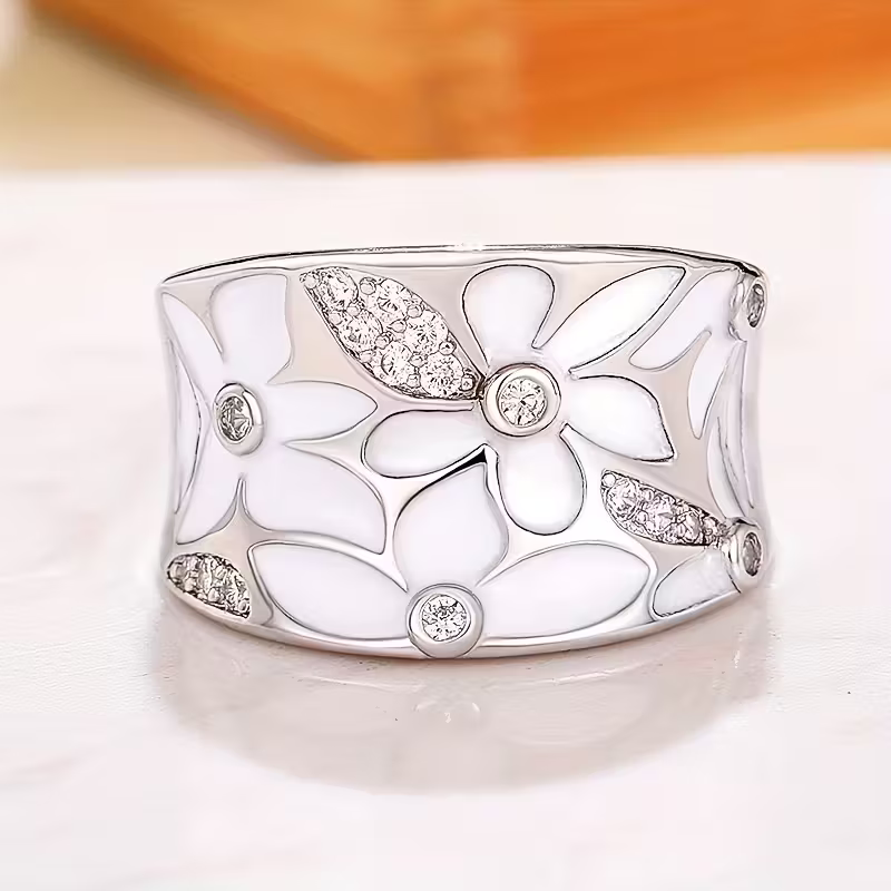 Daisy Wide Ring