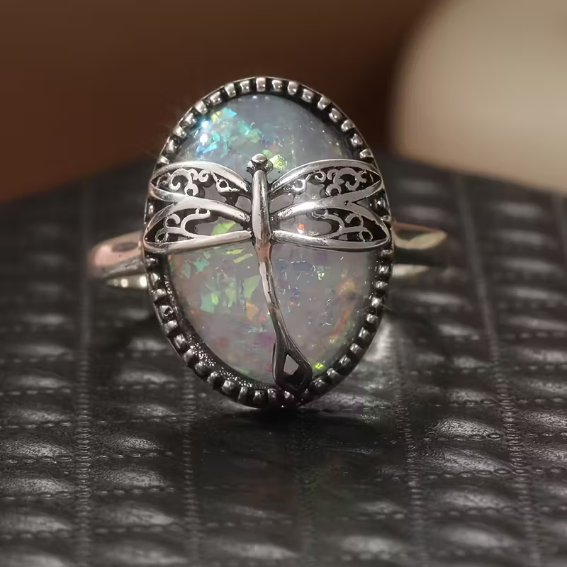 Vintage-Style Dragonfly Ring