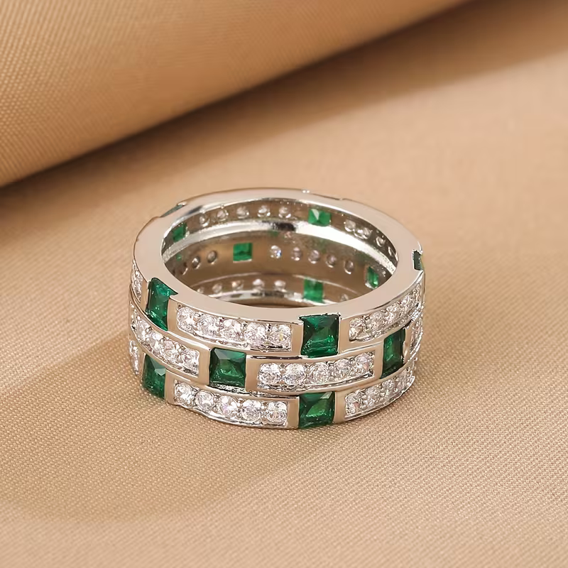 Matrixring met smaragdlook