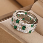 Matrixring met smaragdlook