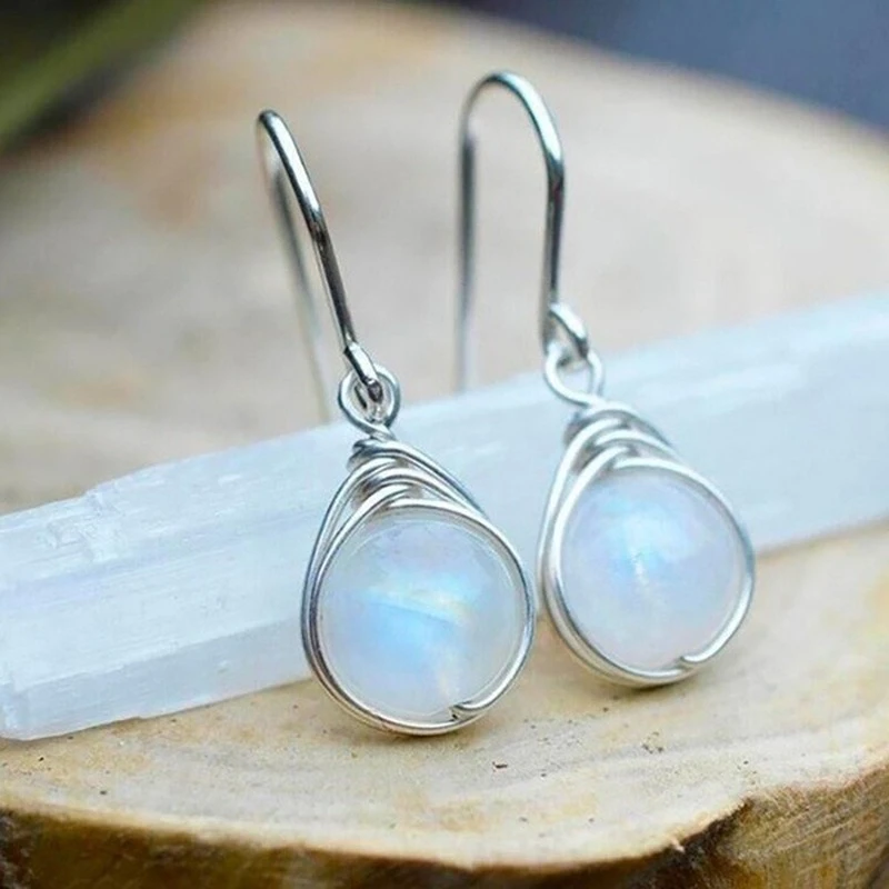 Vintage met draad omwikkelde oorhangers met maansteen