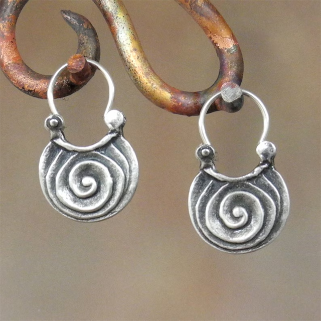 Vintage-Style Small Spiral Earrings