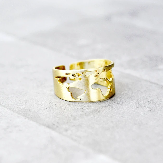 Verstelbare goudkleurige aarde-ring in vintagestijl