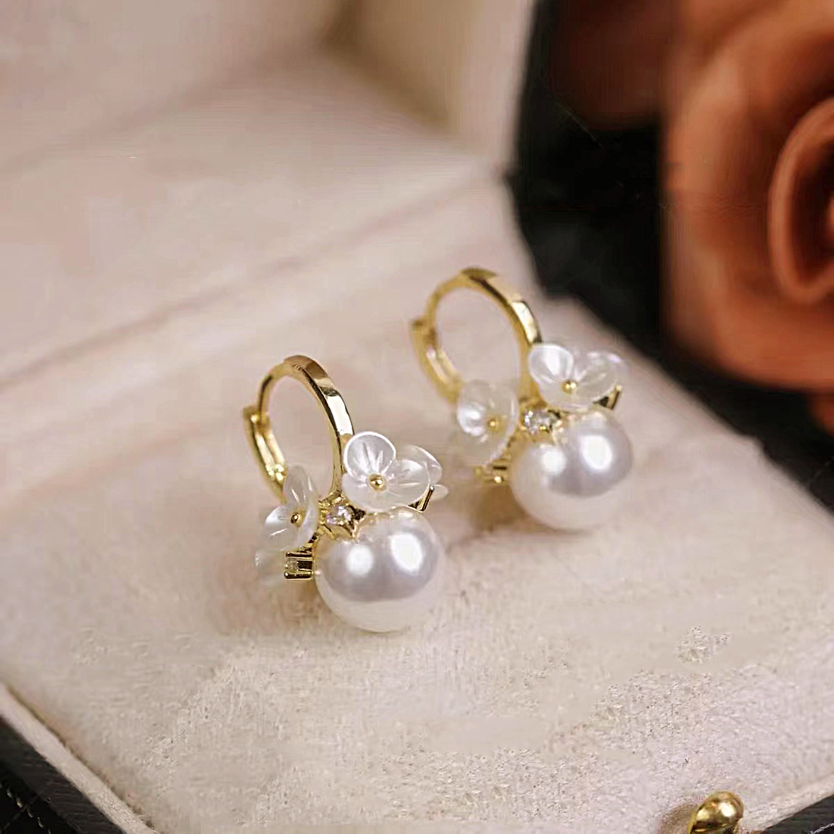 Pearl Earrings with Flowers