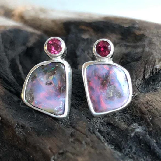 Pendientes de circonitas moradas y rojas de estilo vintage