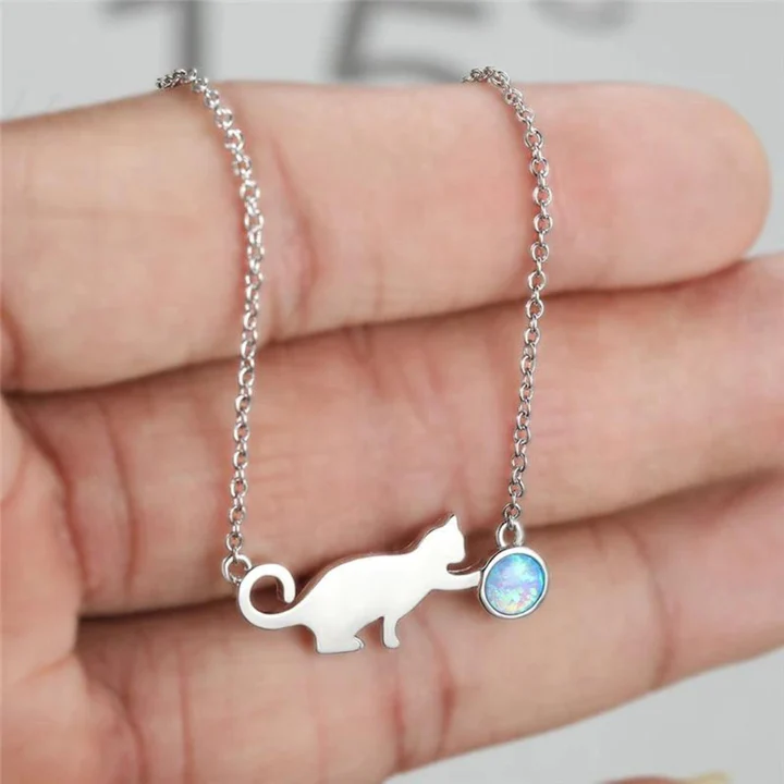 Vintage-Style Cat Necklace