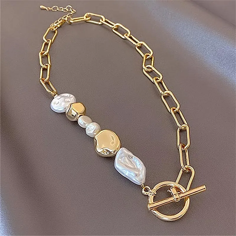 Vintage-Style Gold-Tone Pearl Necklace